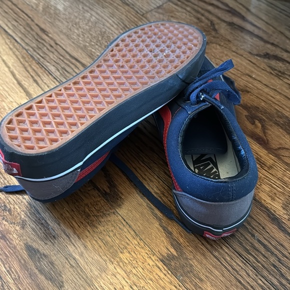 Custom VANS off the wall sneakers. US men’s 6.0 women’s 7.5 - Picture 4 of 5